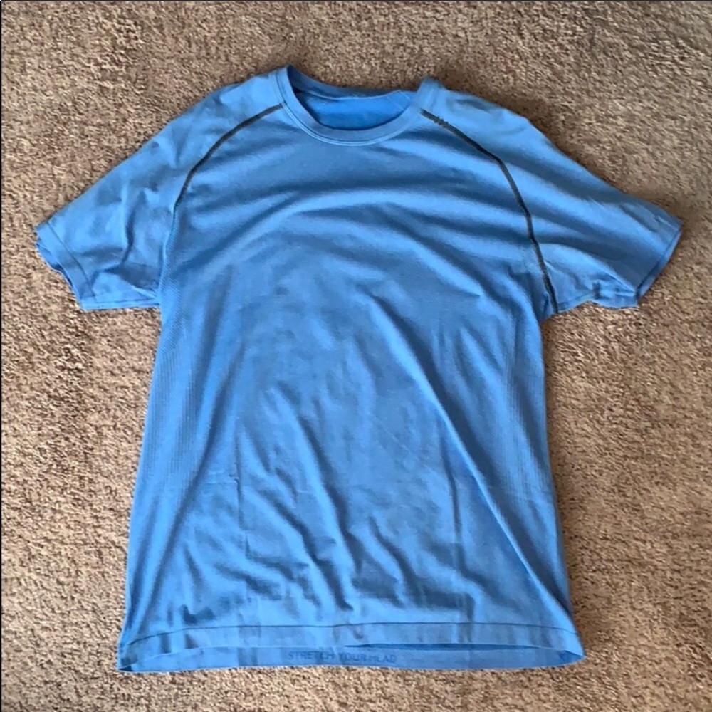 Lululemon men’s metal vent tech short sleeve xl